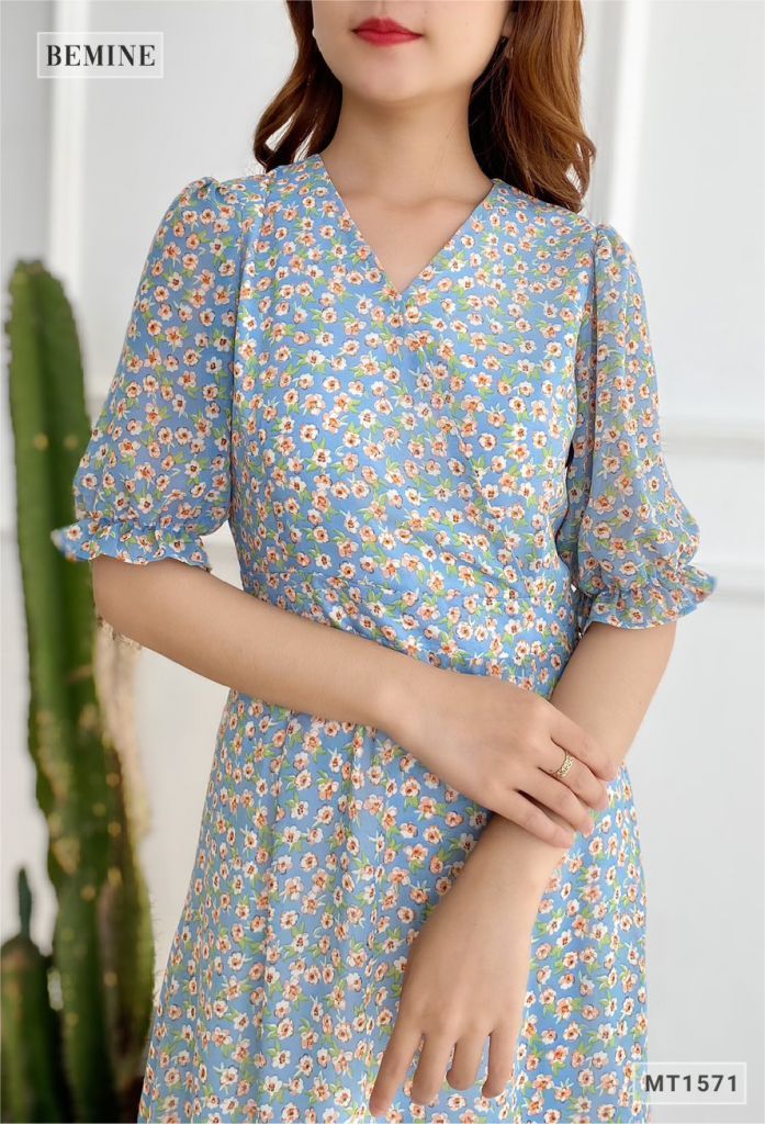 MT1571XANH - Đầm hoa nhí cổ đắp chéo
