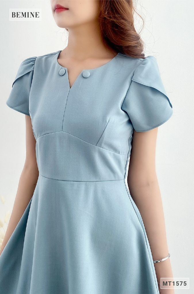 MT1575XANH - Đầm cổ đính 2 nút bọc tay búp sen