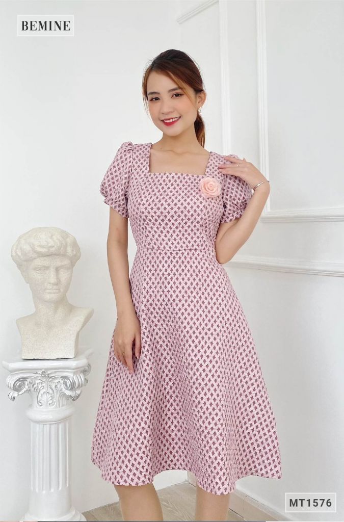 MT1576HONG - Đầm tay bồng cổ vuông
