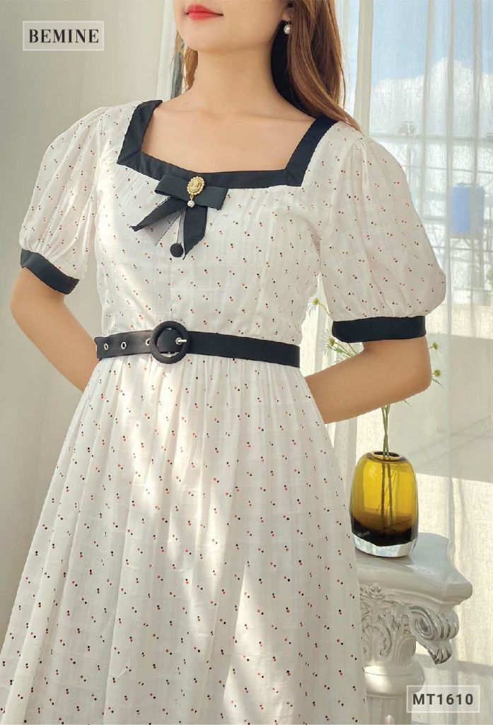 MT1610TRANG - Đầm chấm bi cổ vuông phối