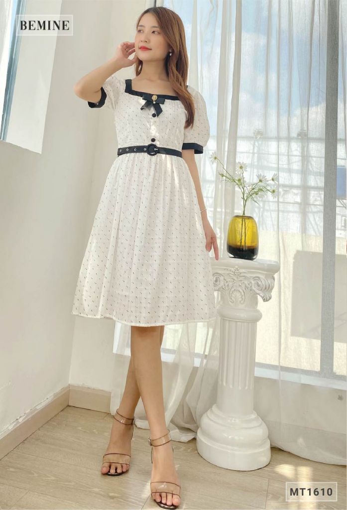 MT1610TRANG - Đầm chấm bi cổ vuông phối