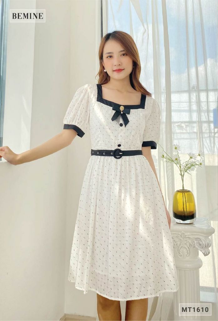 MT1610TRANG - Đầm chấm bi cổ vuông phối