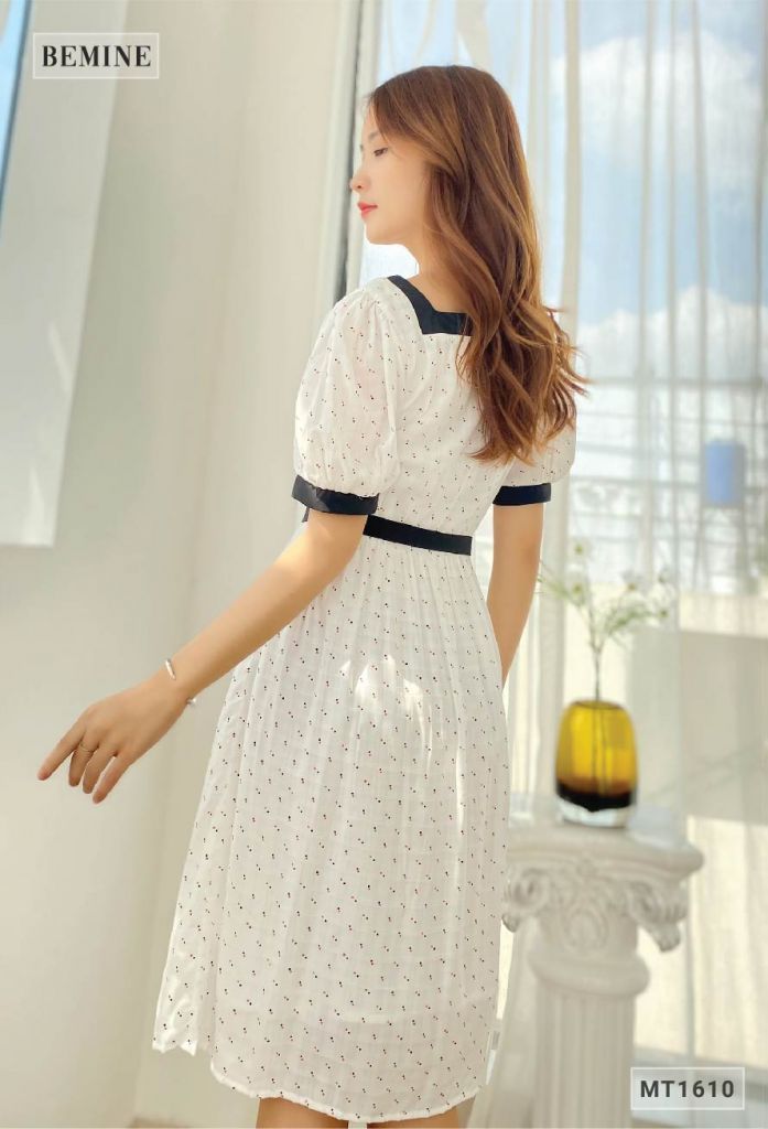 MT1610TRANG - Đầm chấm bi cổ vuông phối