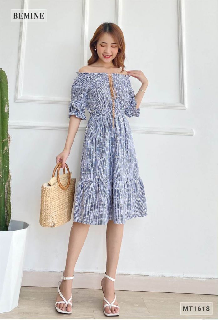 MT1618XANHDEN - Đầm caro đuôi cá in hoa