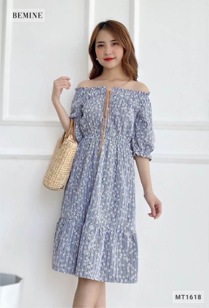 MT1618XANHDEN - Đầm caro đuôi cá in hoa