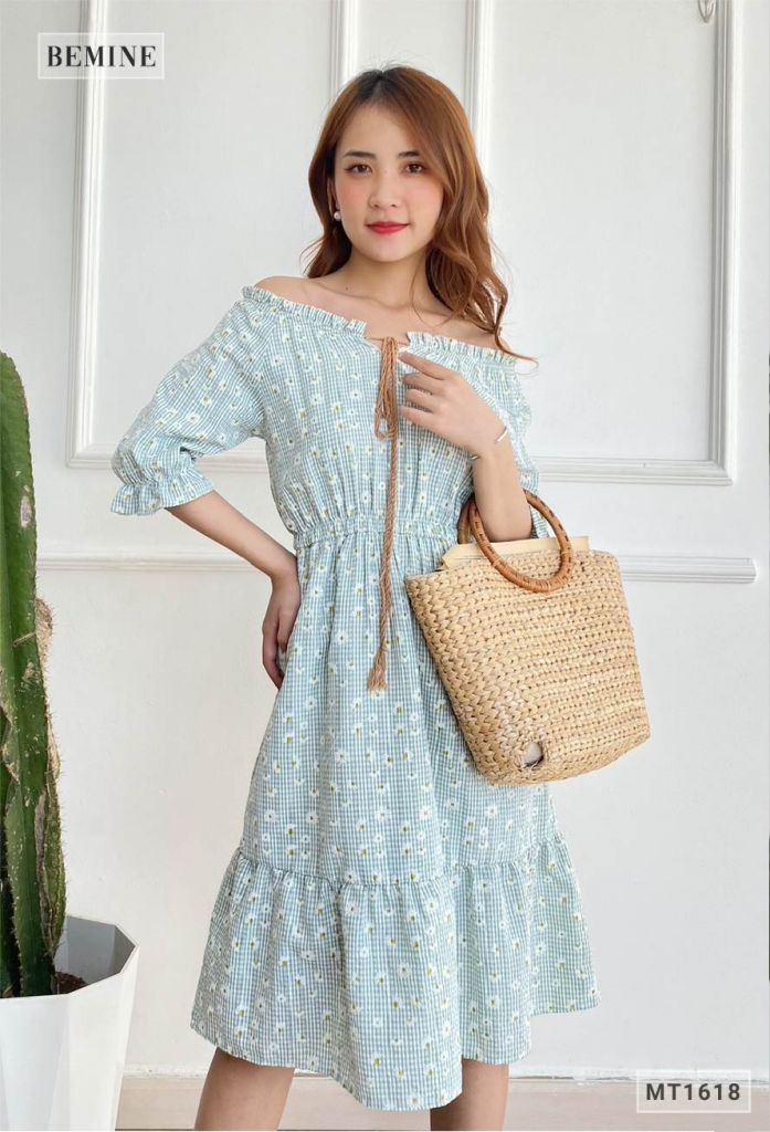 MT1618XANHLA - Đầm caro đuôi cá in hoa