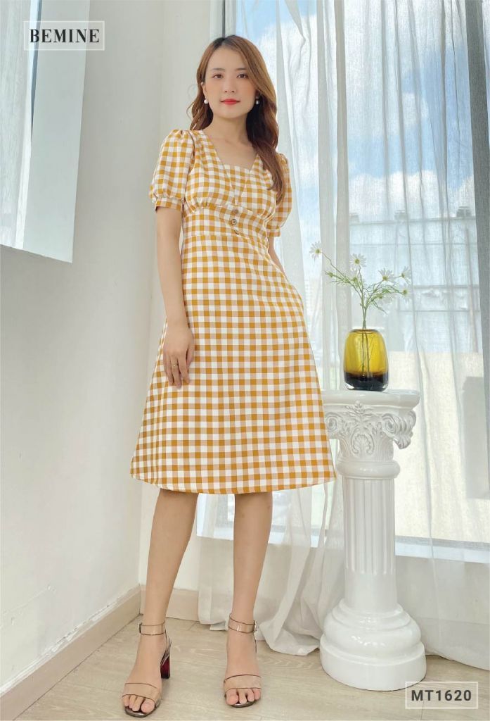 MT1620CAM - Đầm caro suông cổ V