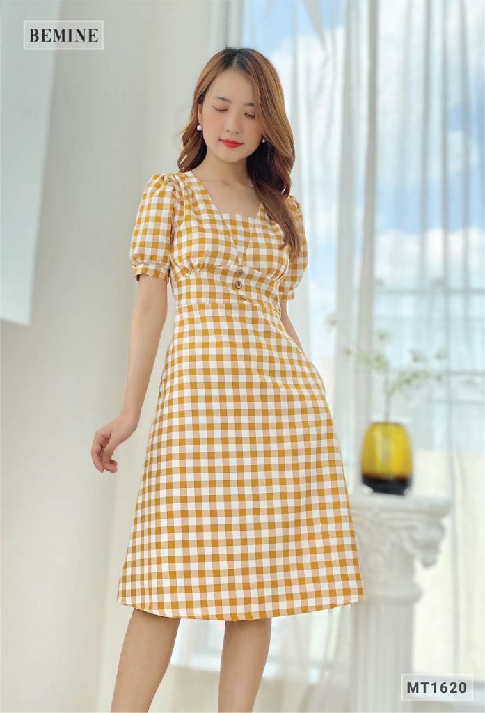 MT1620CAM - Đầm caro suông cổ V