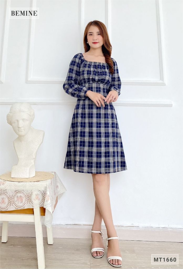 MT1660XANH - Đầm caro tay dài cổ U chun eo
