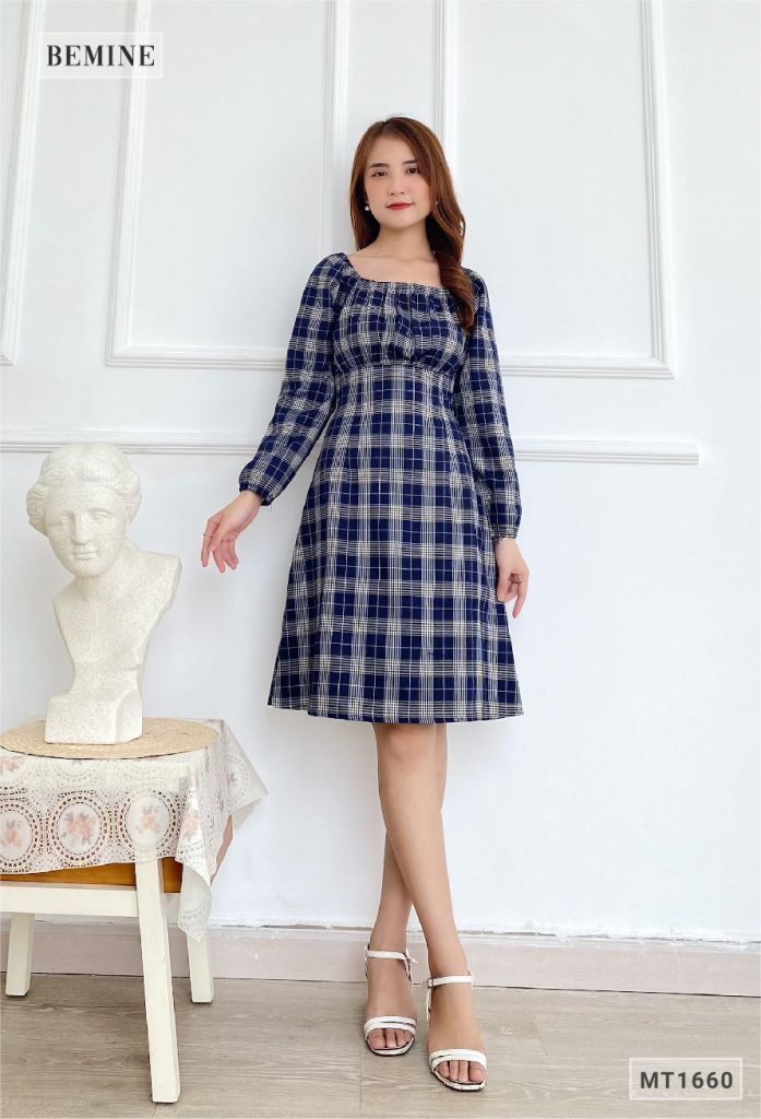 MT1660XANH - Đầm caro tay dài cổ U chun eo