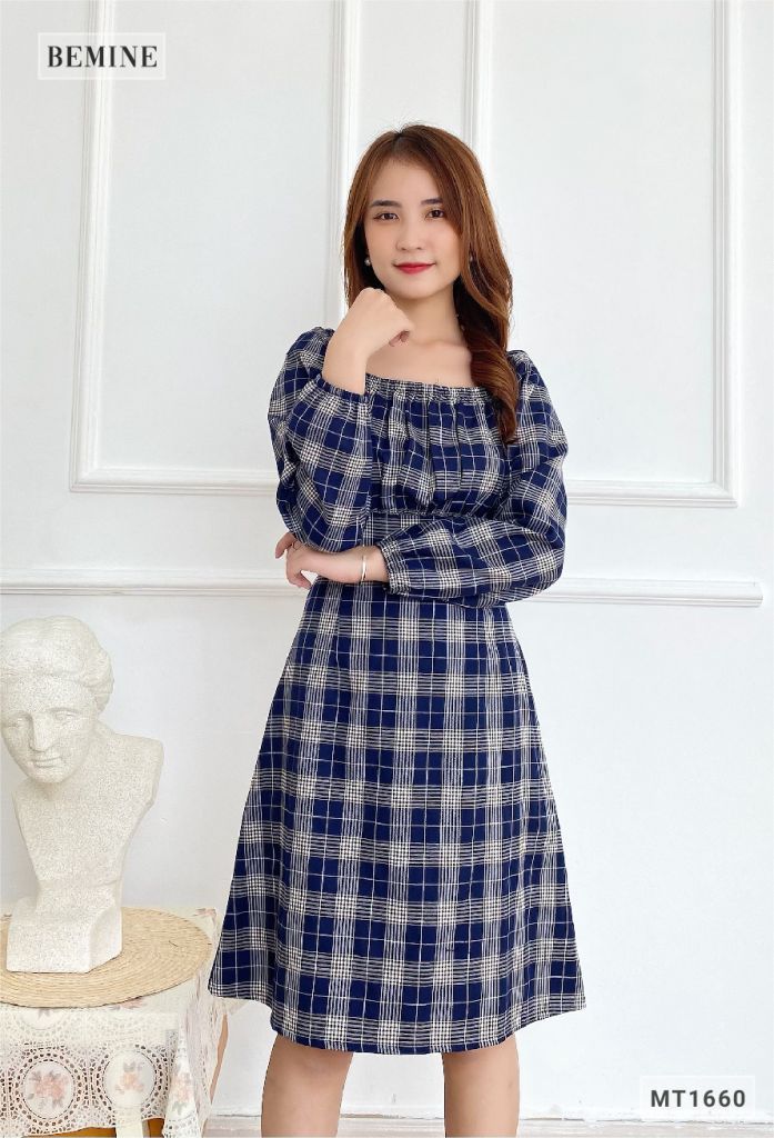 MT1660XANH - Đầm caro tay dài cổ U chun eo
