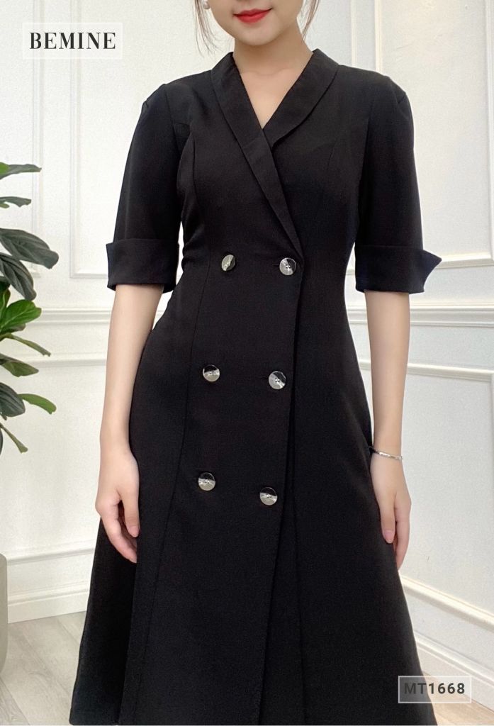 MT1668DEN - Đầm cổ vest tay lở đính nút