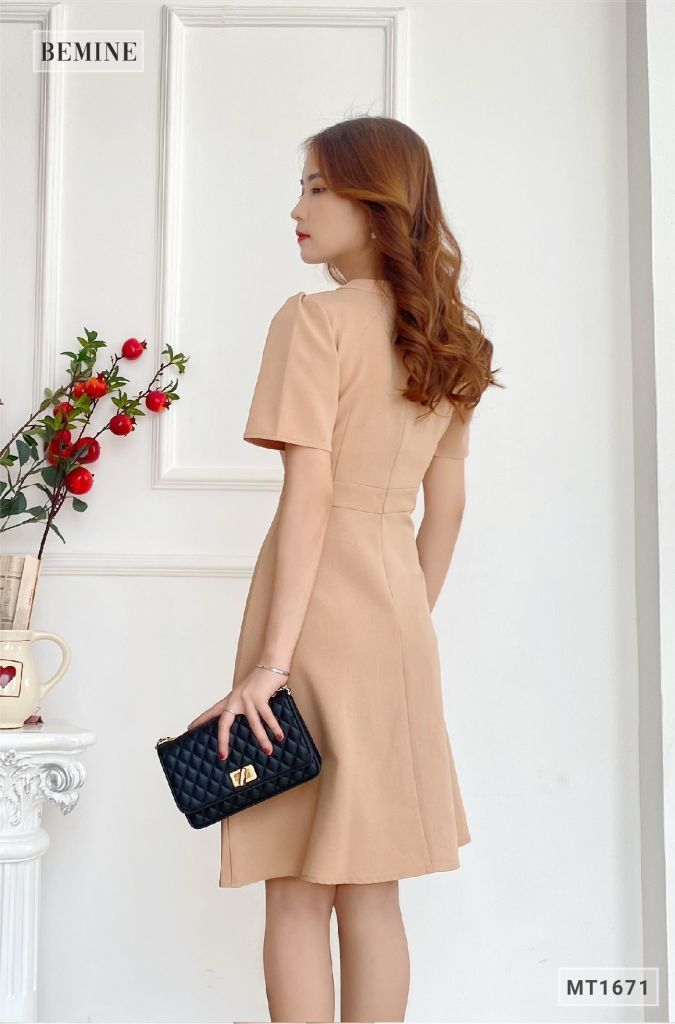 MT1671DA - Đầm trụ nút nơ cổ đắp chéo