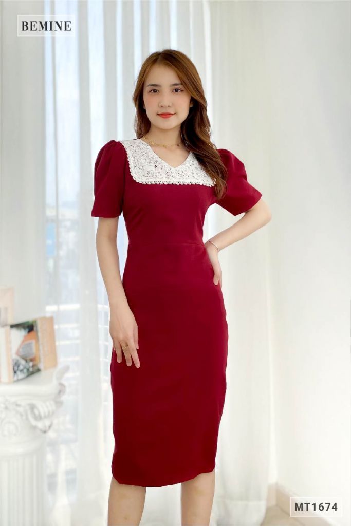 MT1674DO - Đầm body cổ tim cổ phối