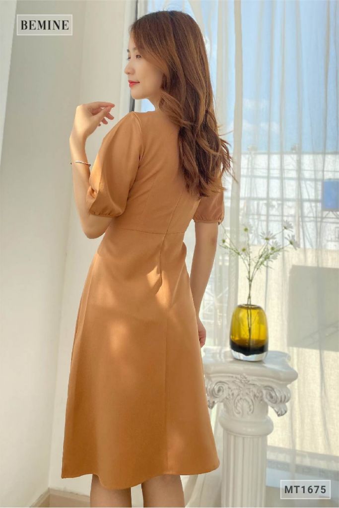 MT1675NAU - Đầm đai giả đính nút tay