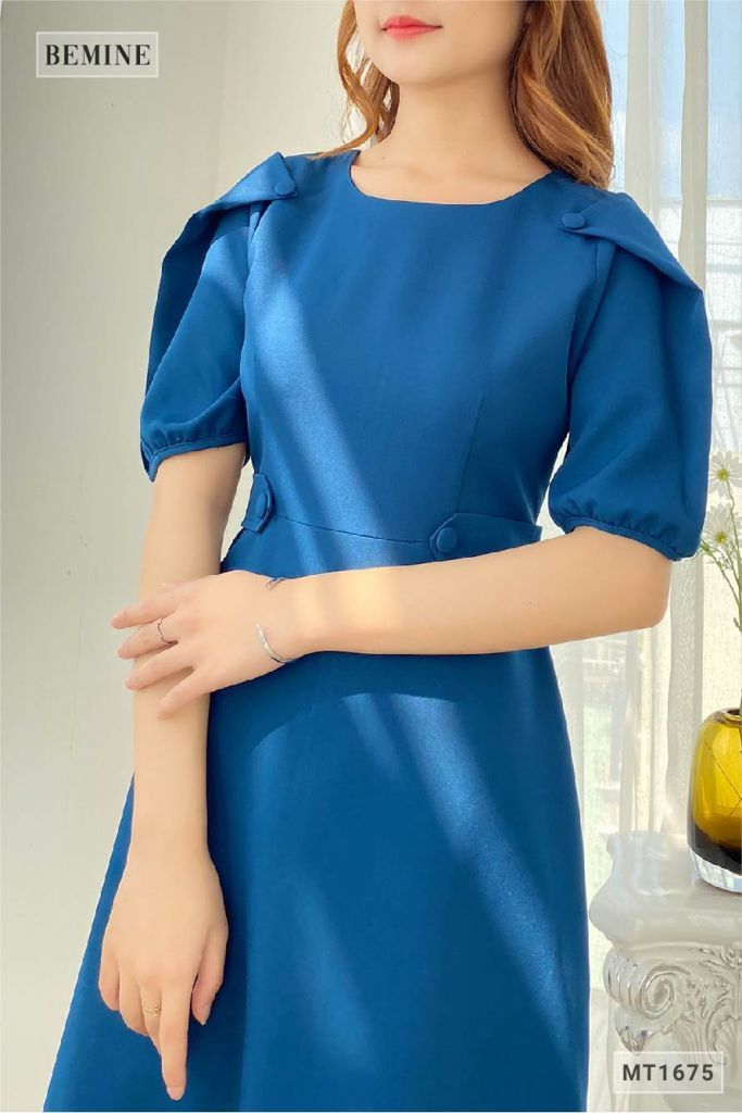 MT1675XANH - Đầm đai giả đính nút tay