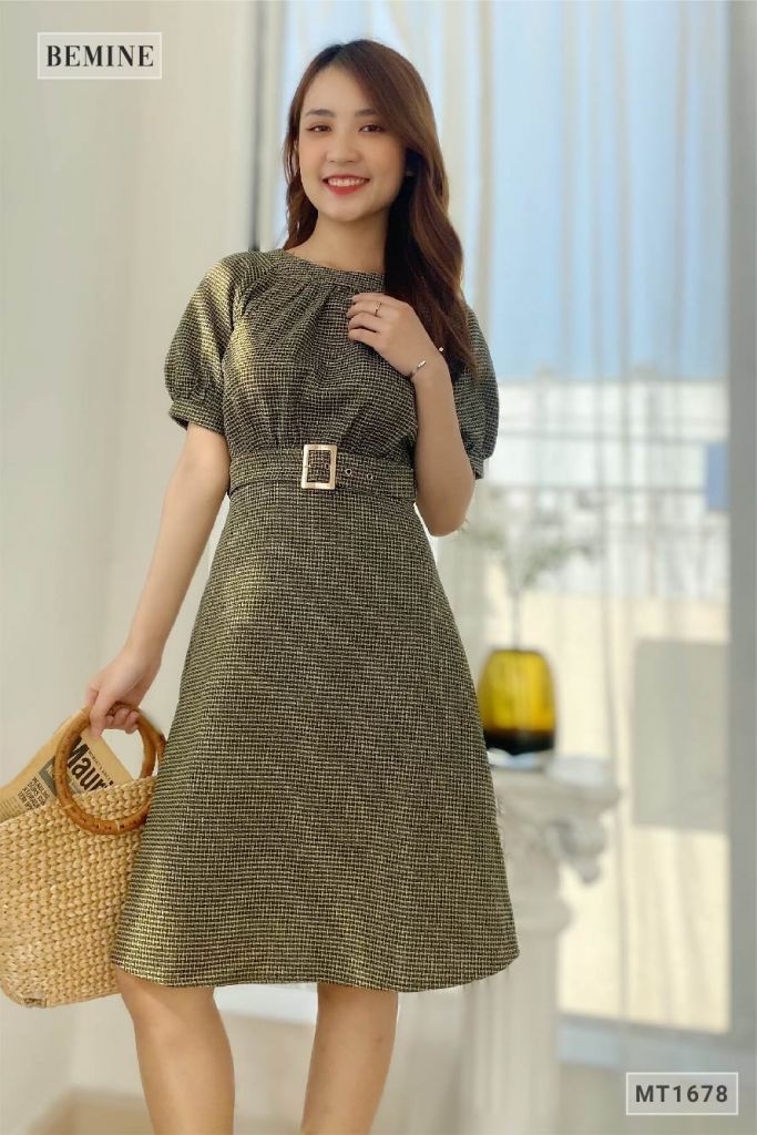 MT1678REU - Đầm caro xếp ly ngực khoen eo