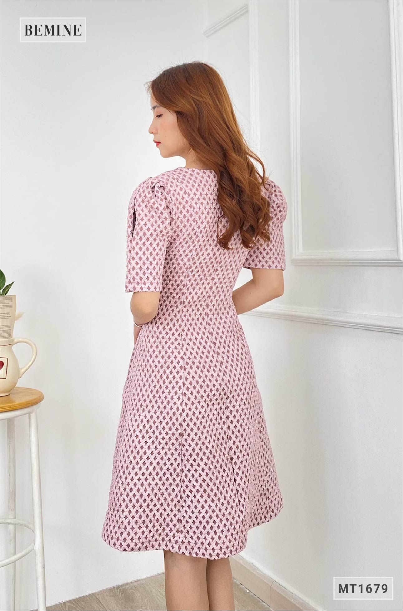 MT1679HONG - Đầm tapta tùng xòe