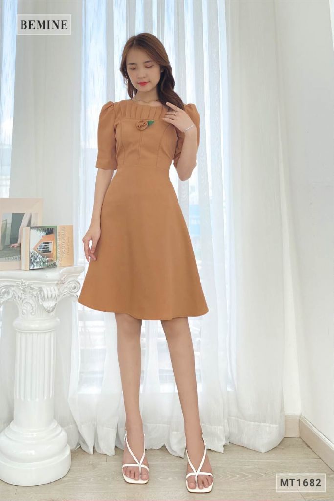 MT1682DA - Đầm xếp ly ngực chỉ nổi