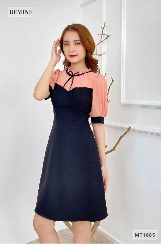MT1685DEN - Đầm body phối nơ cổ