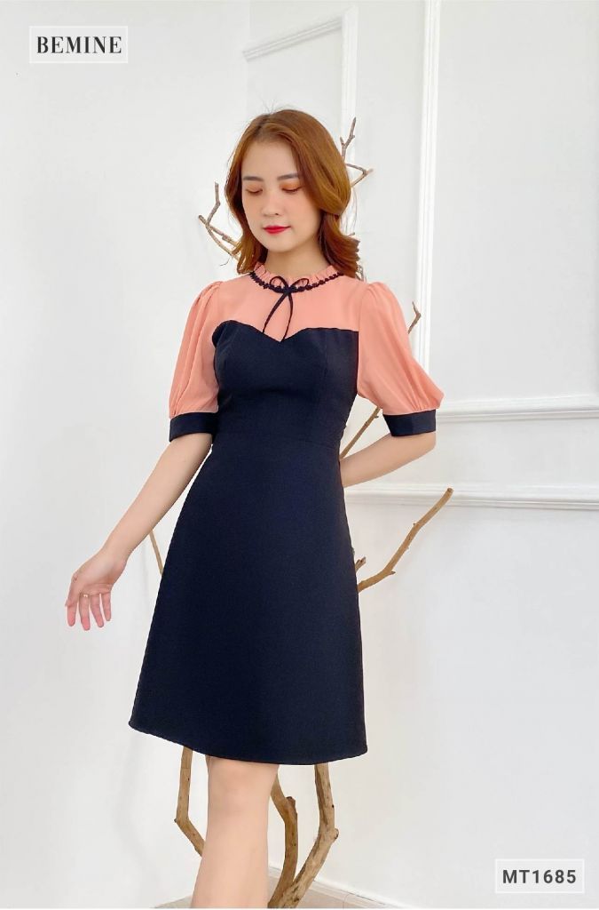 MT1685DEN - Đầm body phối nơ cổ
