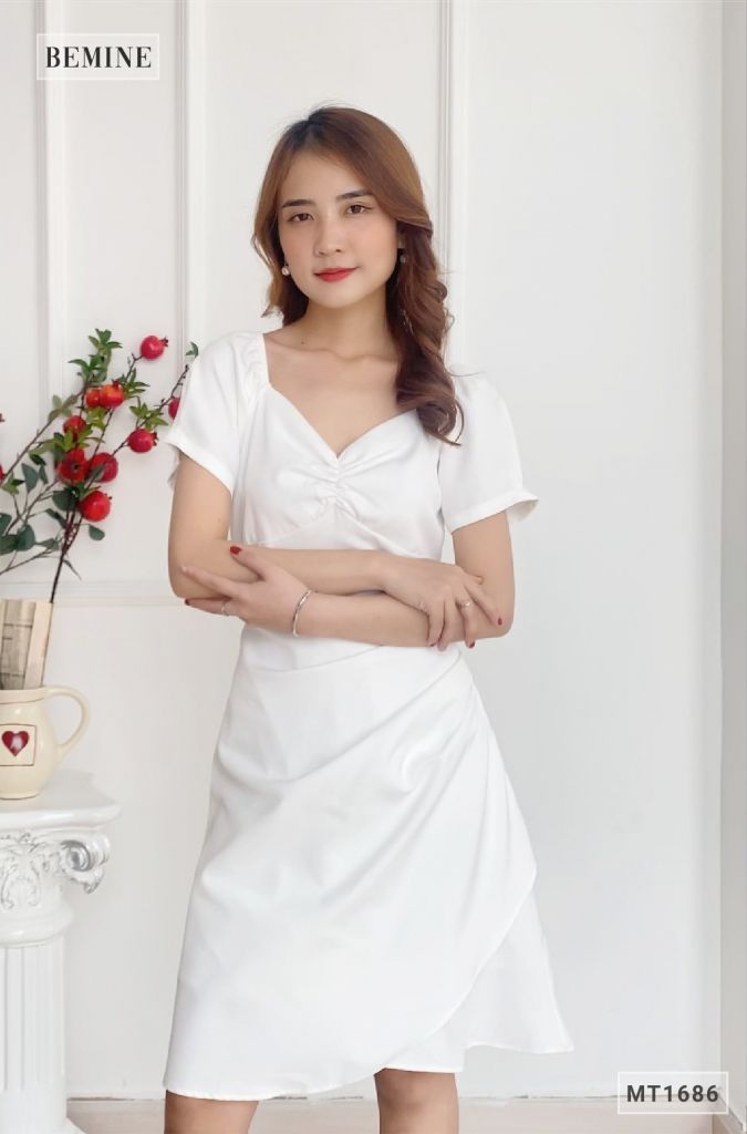 MT1686TRANG - Đầm nhún ngực vai xếp ly
