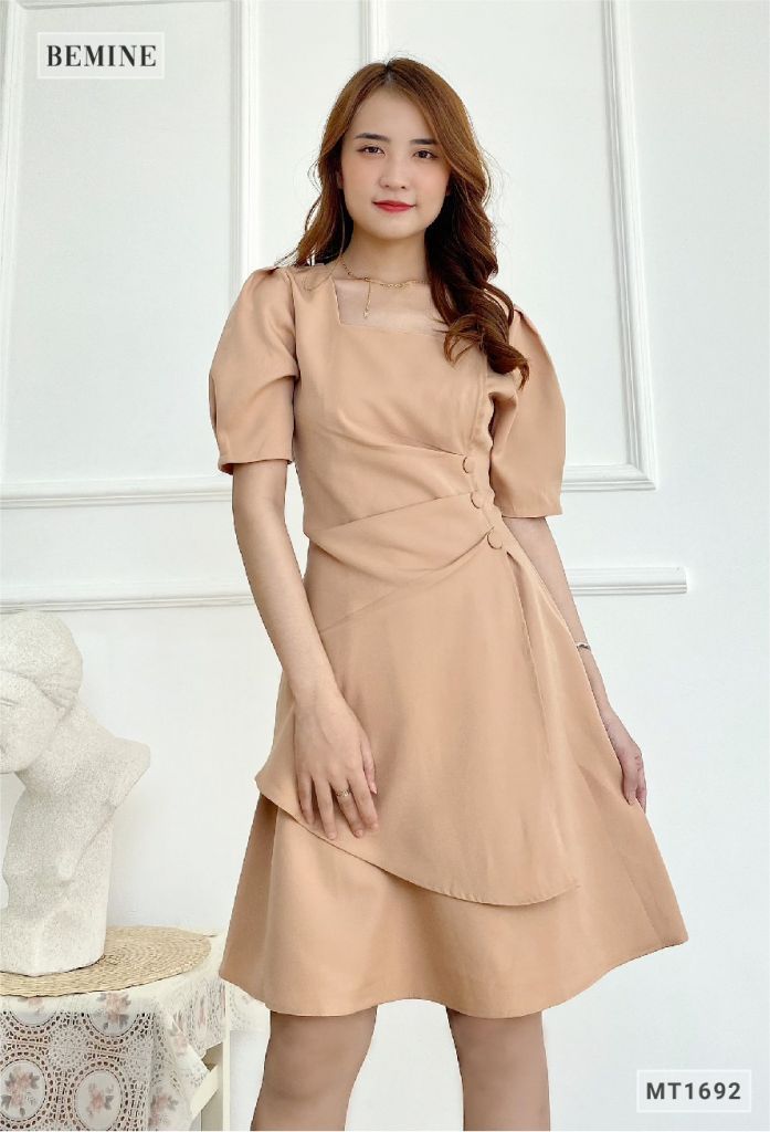 MT1692DA - Đầm xếp ly 3 cúc vạt tùng