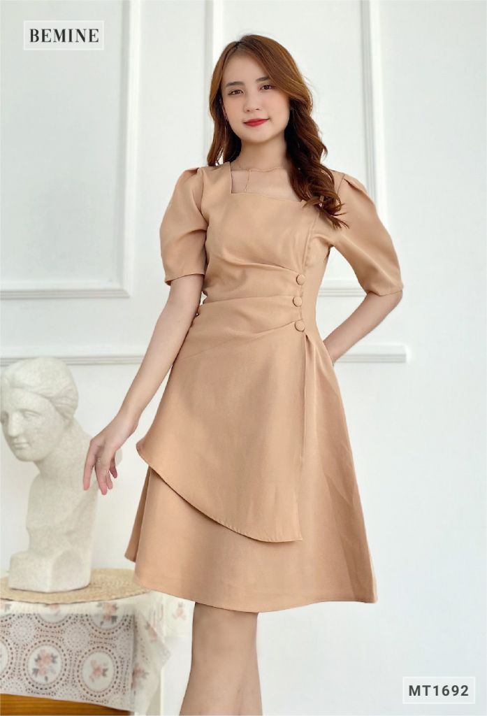 MT1692DA - Đầm xếp ly 3 cúc vạt tùng