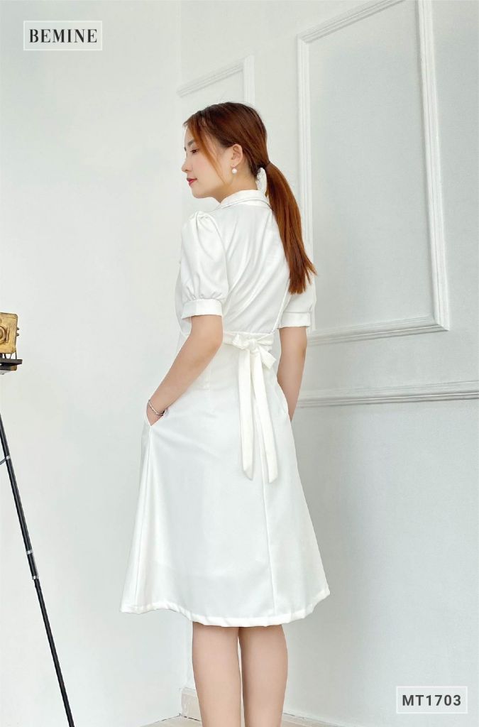 MT1703TRANG - Đầm cổ vest nút dọc