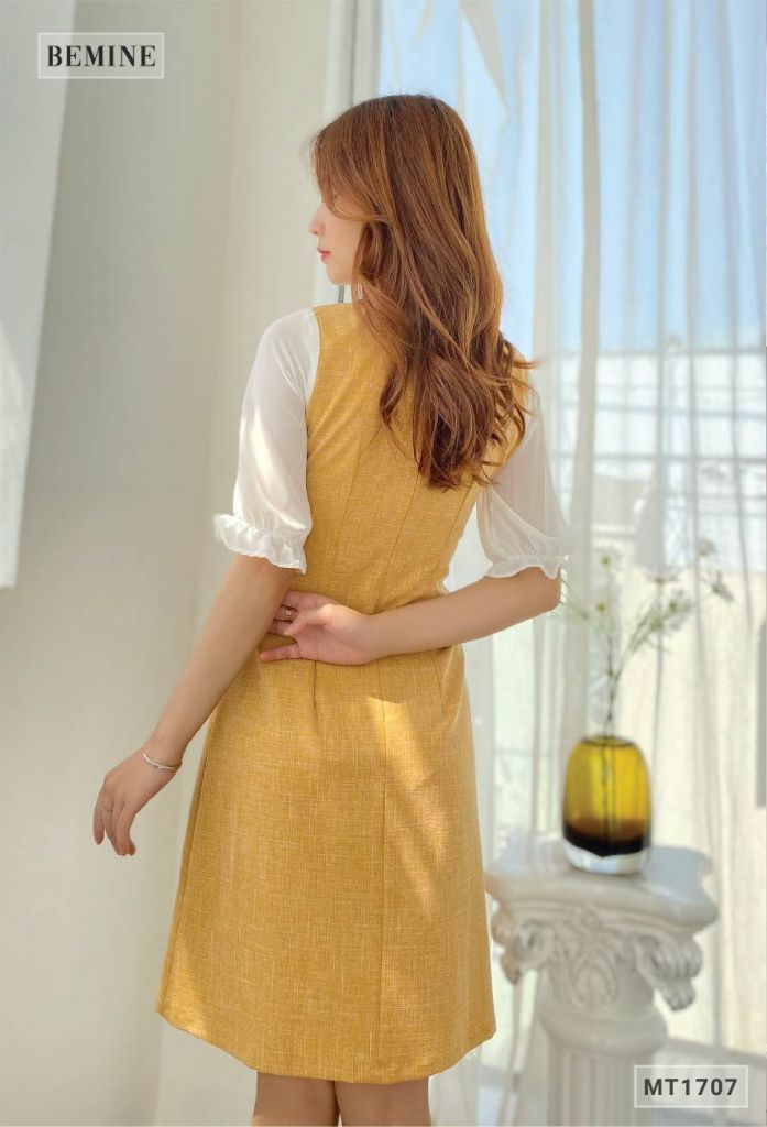 MT1707VANG - Đầm suông dây cổ phối trắng
