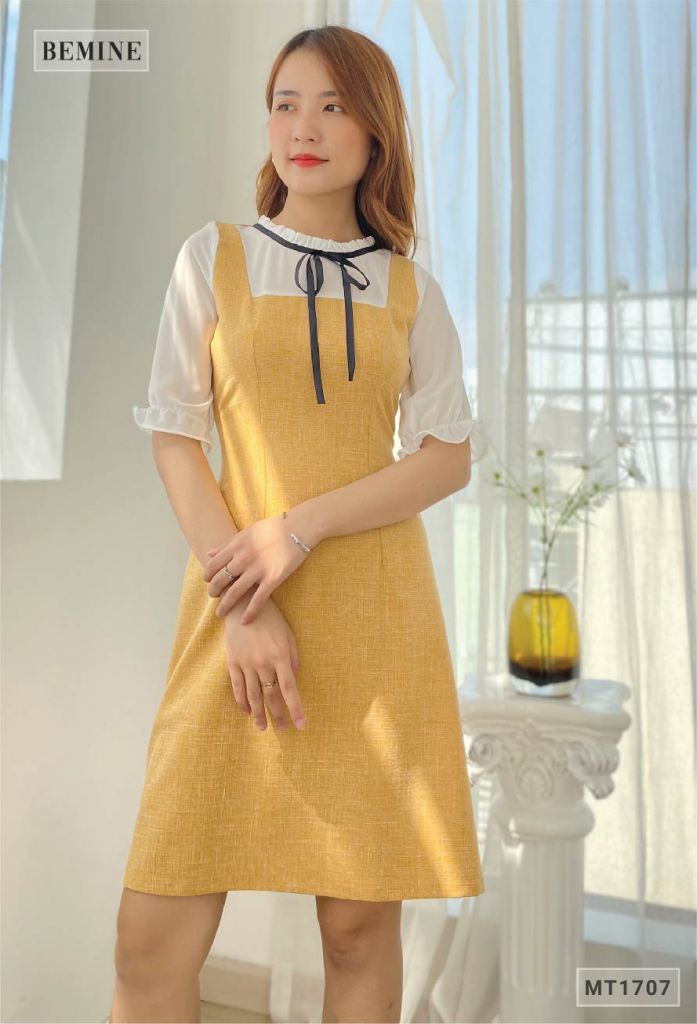 MT1707VANG - Đầm suông dây cổ phối trắng