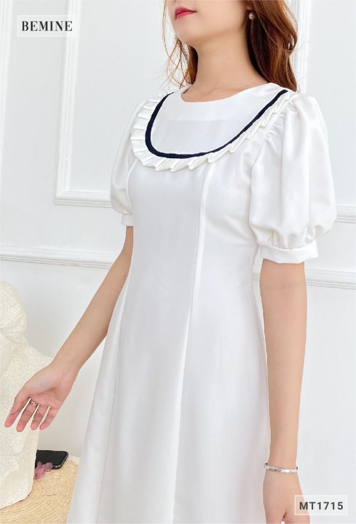 MT1715TRANG - Đầm xếp ly cổ viền