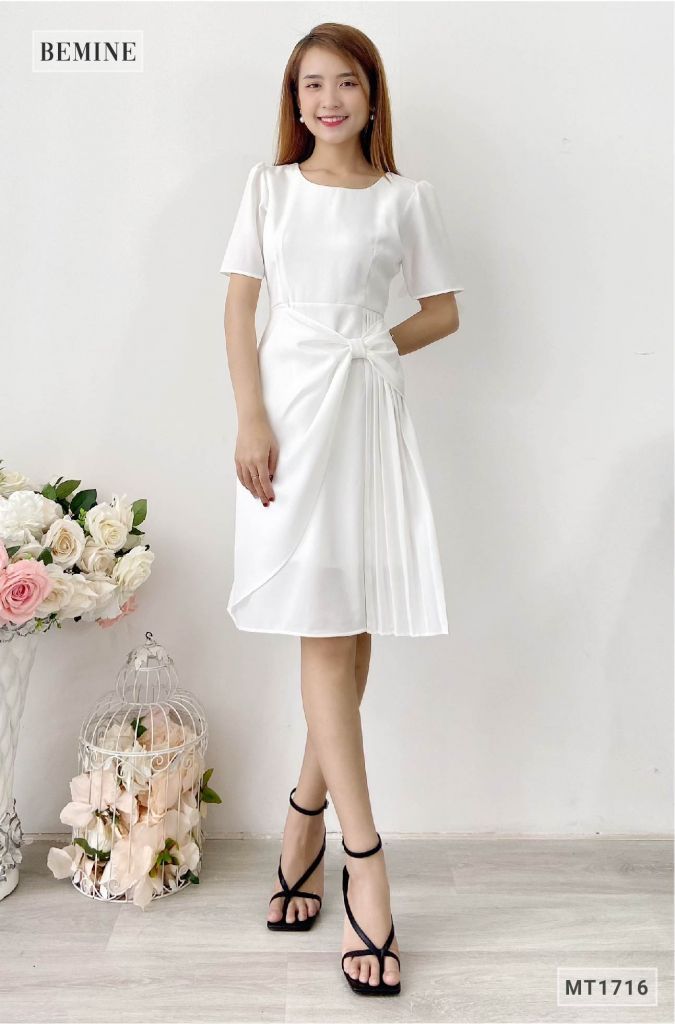 MT1716TRANG - Đầm xếp nơ tà váy