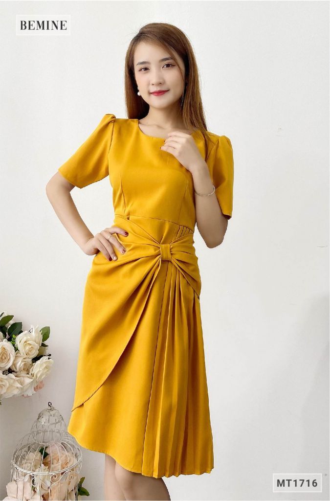 MT1716VANG - Đầm xếp nơ tà váy