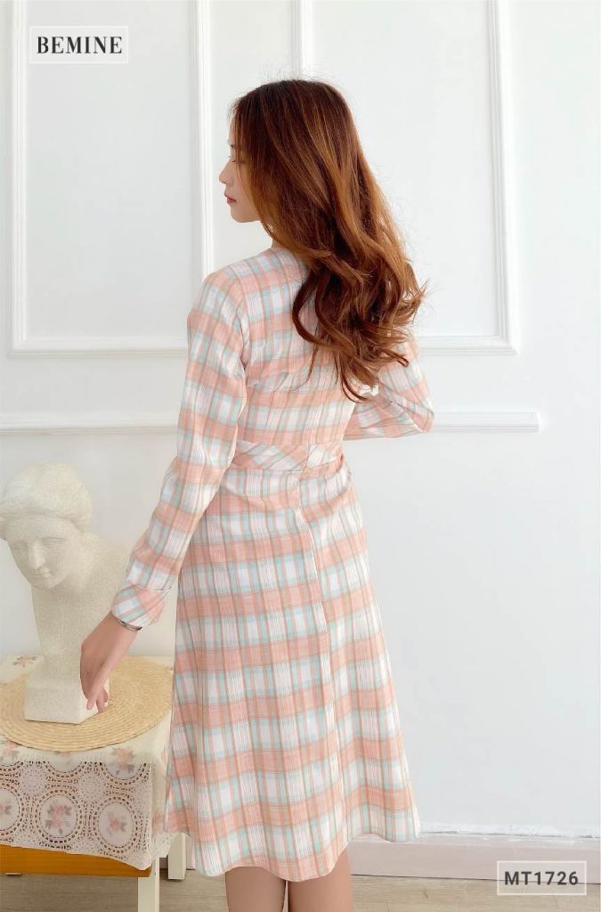 MT1726DAU - Đầm caro tay lửng đính nút