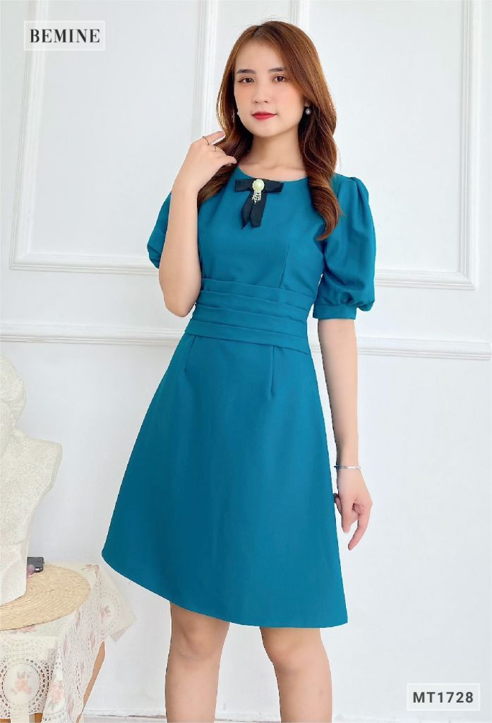 MT1728XANH - Đầm xếp ly eo cột nơ ngực
