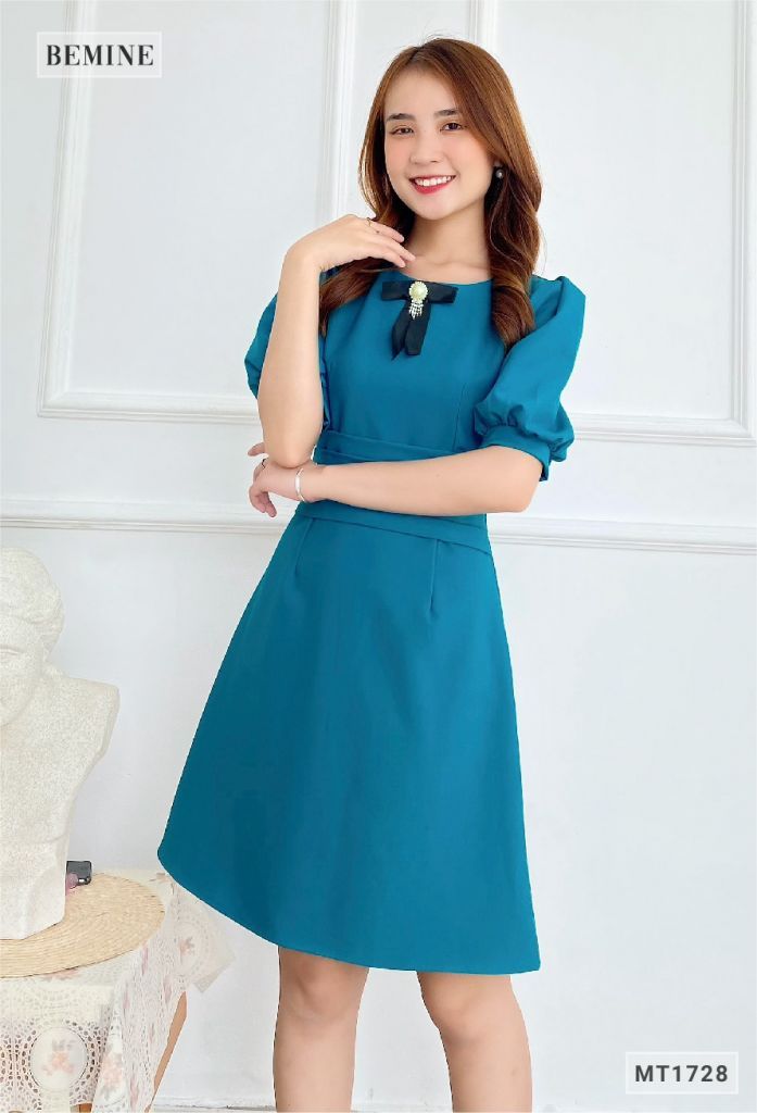 MT1728XANH - Đầm xếp ly eo cột nơ ngực