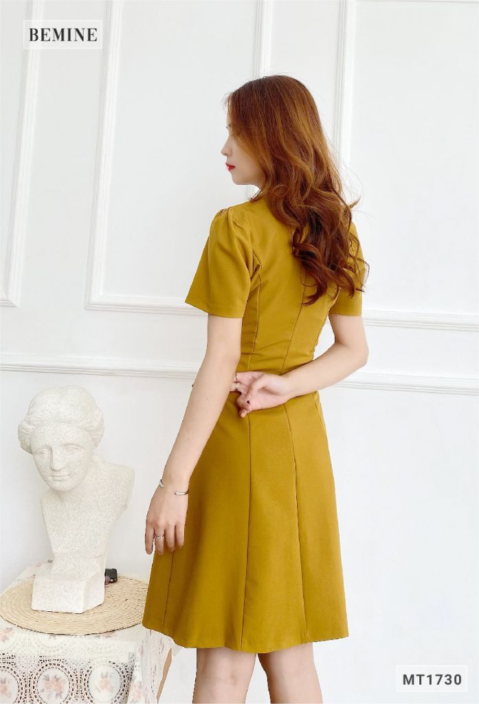 MT1730VANG - Đầm vest túi đắp giả xếp ly