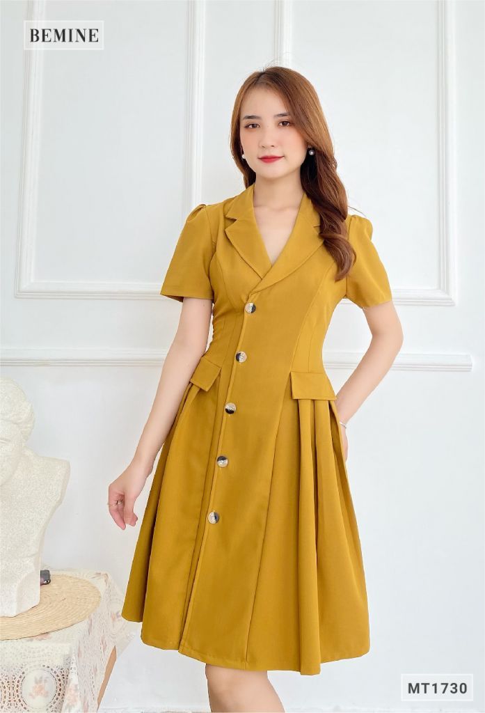 MT1730VANG - Đầm vest túi đắp giả xếp ly