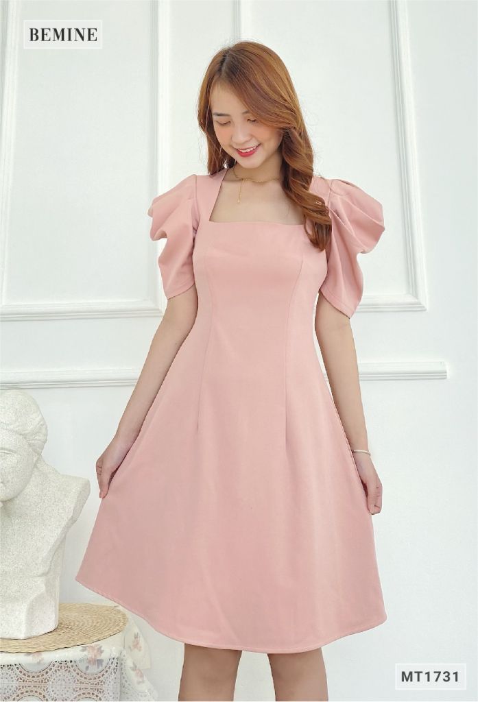 MT1731HONG - Đầm cổ vuông tay xếp ly tầng