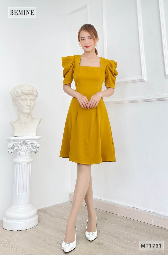 MT1731VANG - Đầm cổ vuông tay xếp ly tầng