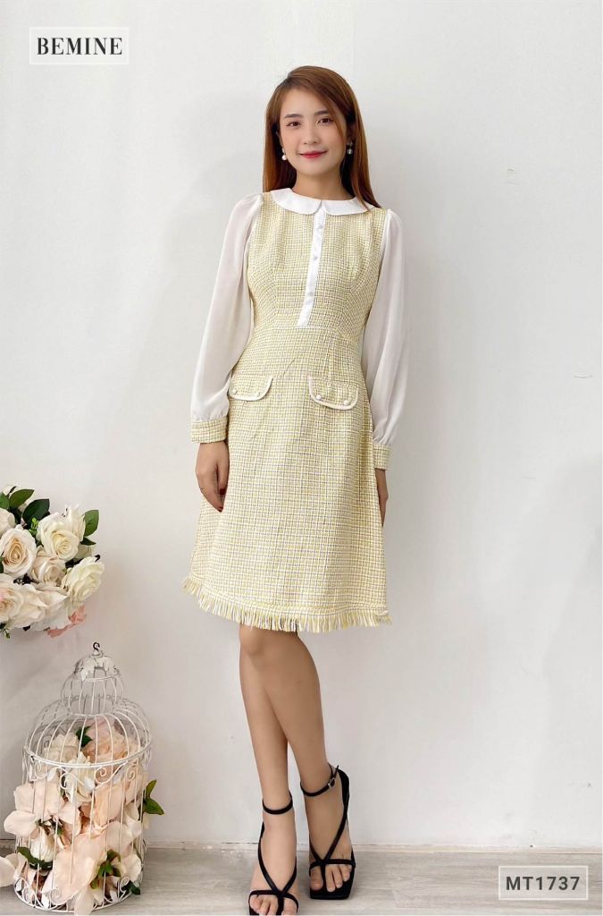 MT1737VANG - Đầm caro túi đắp tay phối