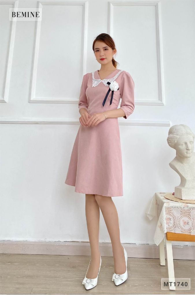 MT1740HONG - Đầm lay lỡ nơ cổ đính hoa
