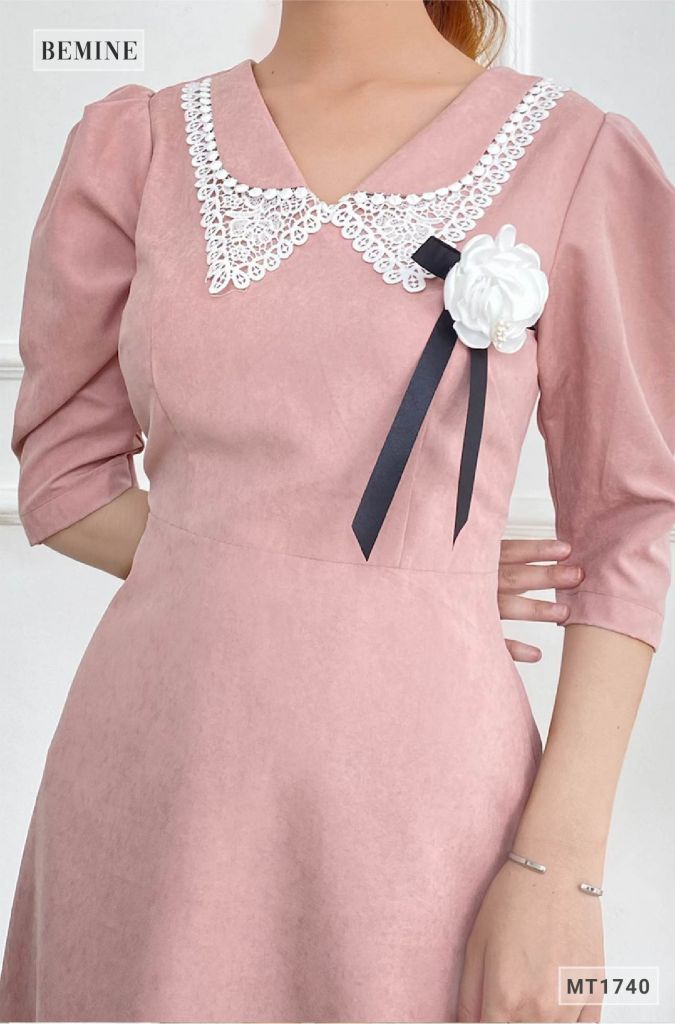 MT1740HONG - Đầm lay lỡ nơ cổ đính hoa