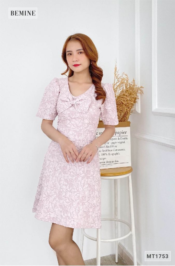 MT1753HONG - Đầm tapta đính nơ cổ