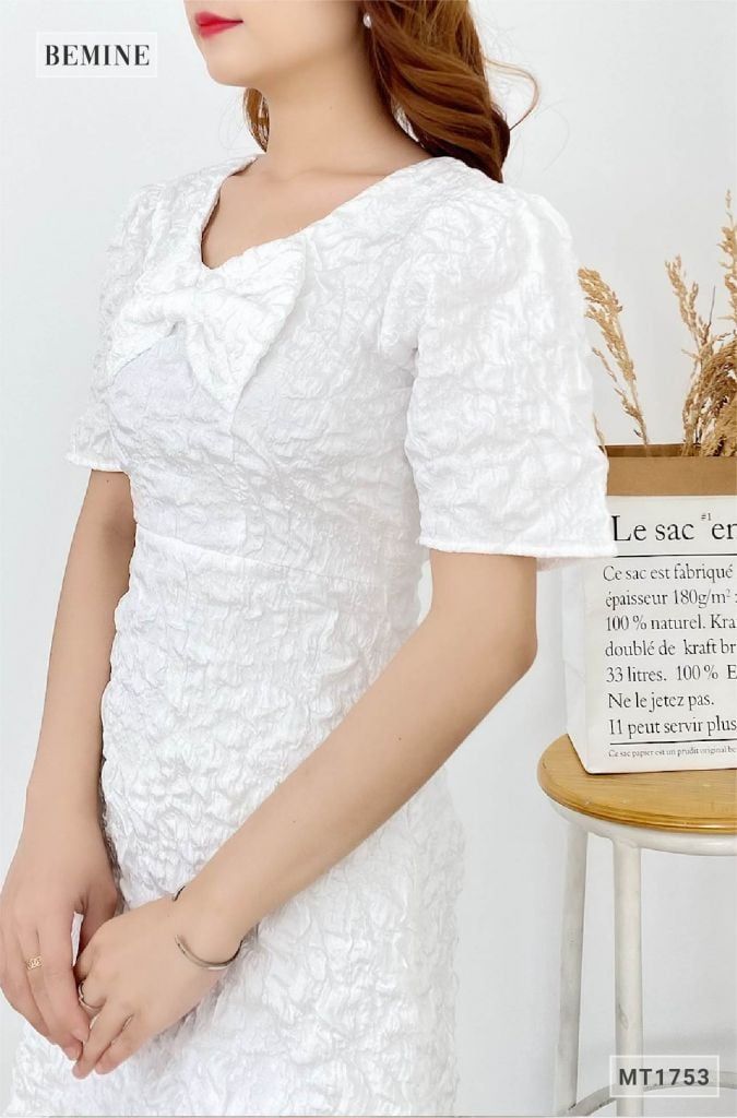 MT1753TRANG - Đầm tapta đính nơ cổ