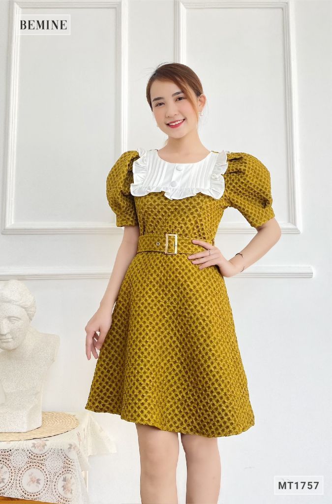 MT1757VANG - Đầm tapta phối cổ nịt thắt eo