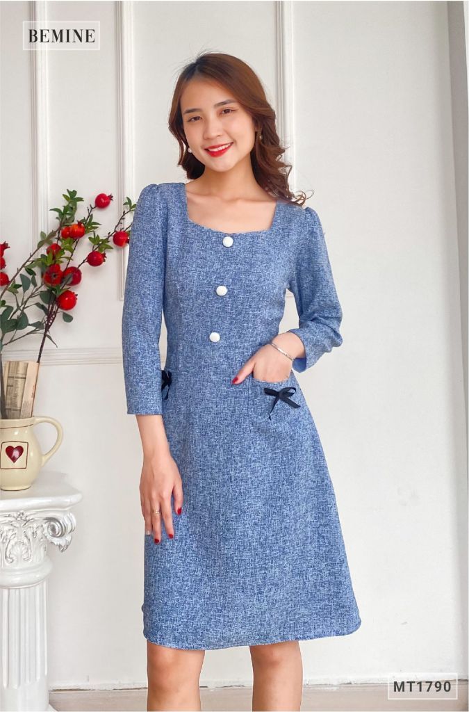 MT1790XANH - Đầm cổ U 2 túi nút bọc