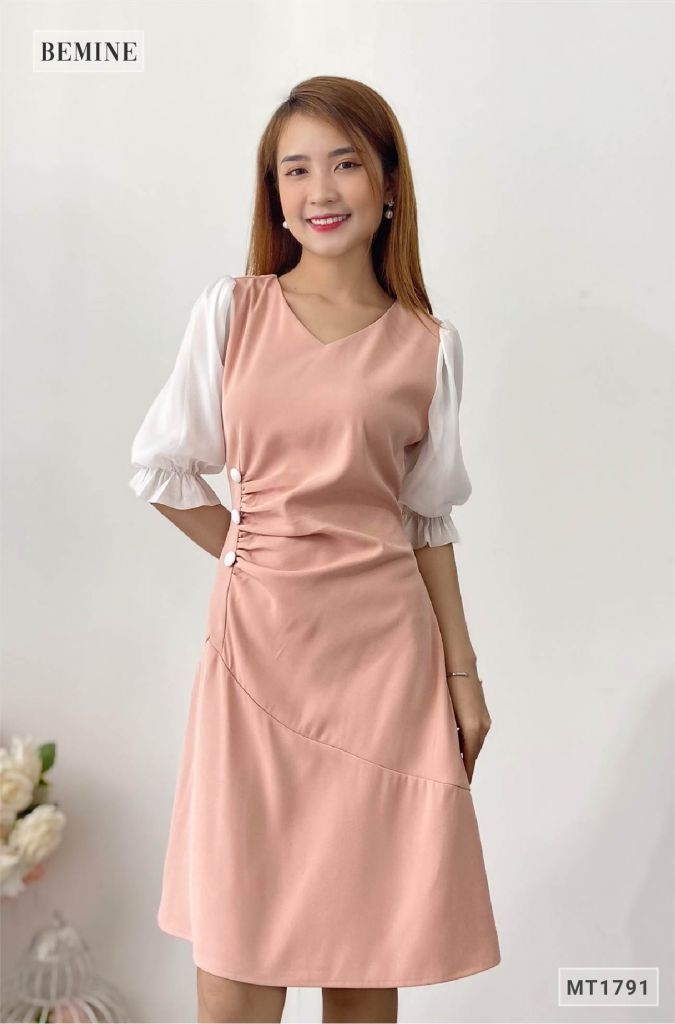 MT1791HONG - Đầm cổ tim tay phối nút hông