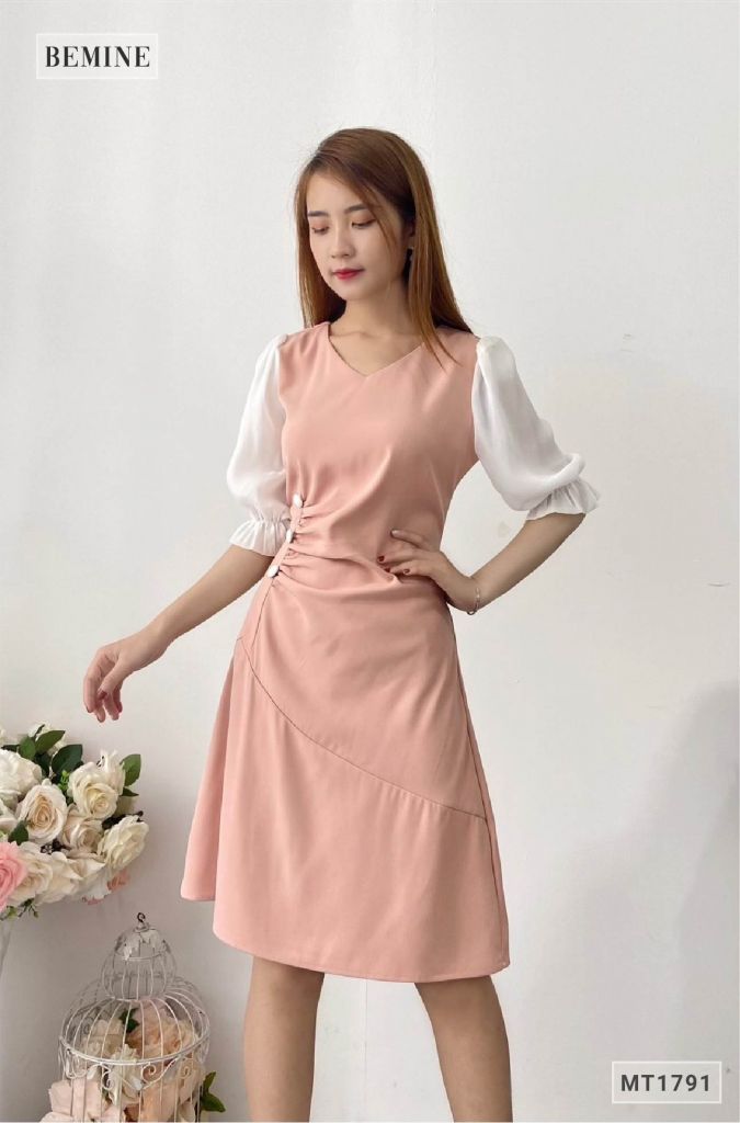 MT1791HONG - Đầm cổ tim tay phối nút hông